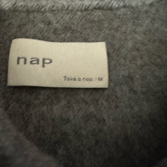 New with tag Oversized Wool-Cashmere Jacket size Medium - Picture 9 of 14